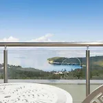 Villa Three Stones By Rodostamo Collection *