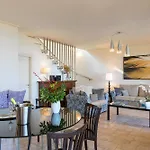 Villa Three Stones By Rodostamo Collection *